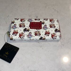 NWT Loungefly Disney Snow White Tattoo Full Zip Wallet